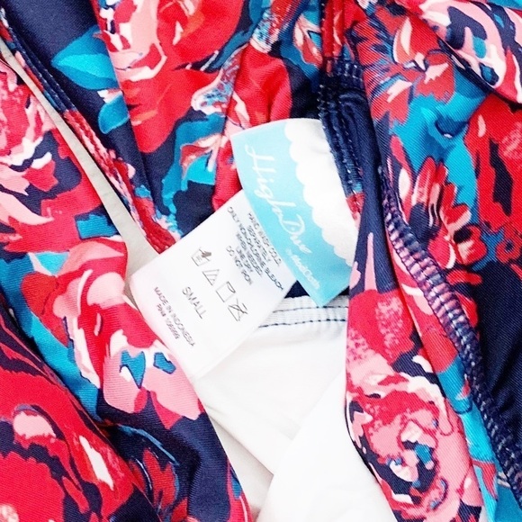 NEW High Dive ModCloth Lauren Plunge Floral Suit - Picture 6 of 8